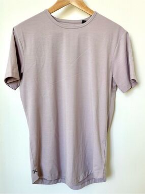Cuts Clothing AO Curve Hem Tee